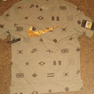 Nike t-shirt